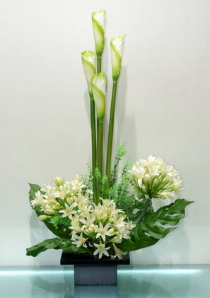 藝術(shù)插花 價(jià)格、圖片與報(bào)價(jià)指南——探索新浪家居網(wǎng)的花卉藝術(shù)世界
